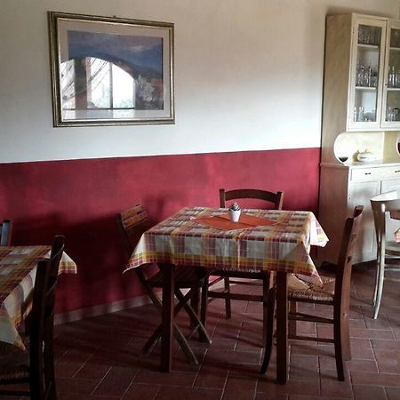 Agriturismo Santa Adriana Volterra Ngoại thất bức ảnh